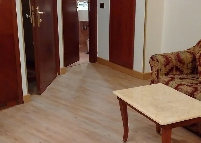 Mokinba King Hotel Milán