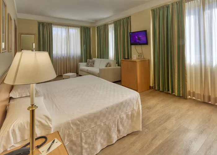 Nasco Hotel 4*