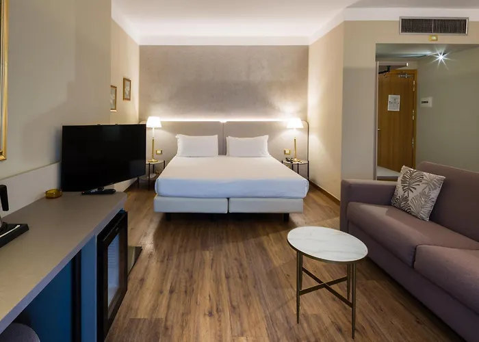 Nasco Hotel 4*