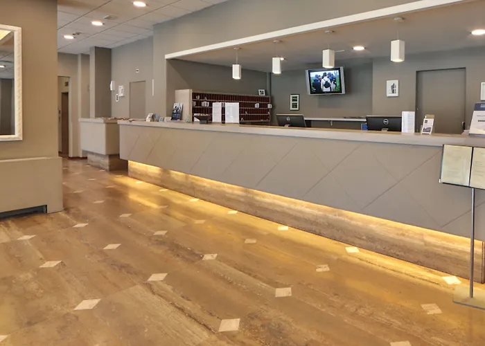 & Contessa Jolanda Apartahotel