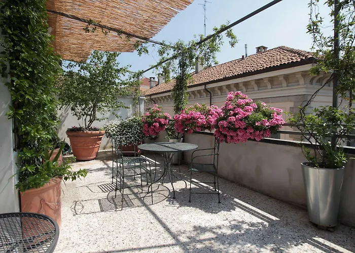 Antica Dei Mercanti 4* Milánó