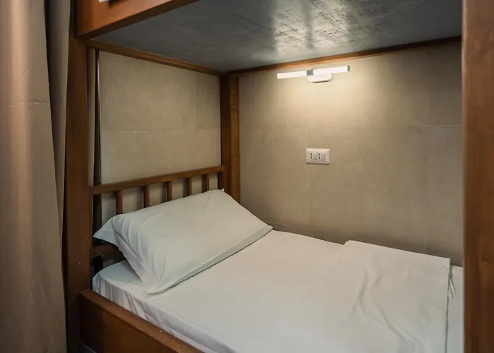 Hostel Petrella *