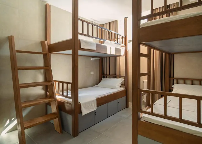 ホステル Petrella