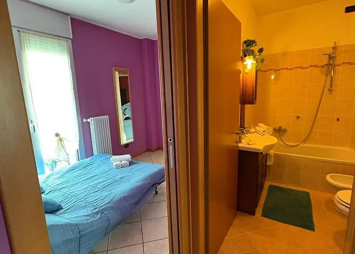 Vakantiehuis Skyline15-elegant Panoramic Apartment-metro M1- Only 20 Minutes From Cathedral Milaan