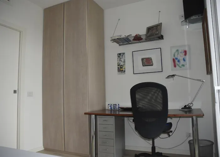 Mountain View * Milan