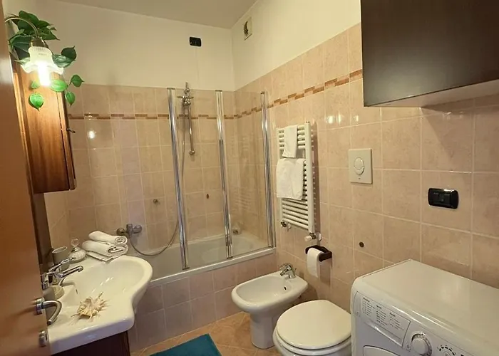 Skyline15-elegant Panoramic Apartment-metro M1- Only 20 Minutes From Cathedral Ferienhaus Mailand