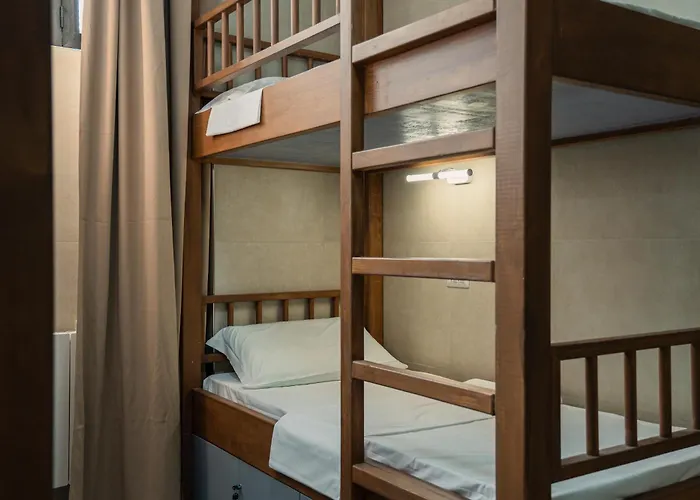 Petrella Hostel Milan