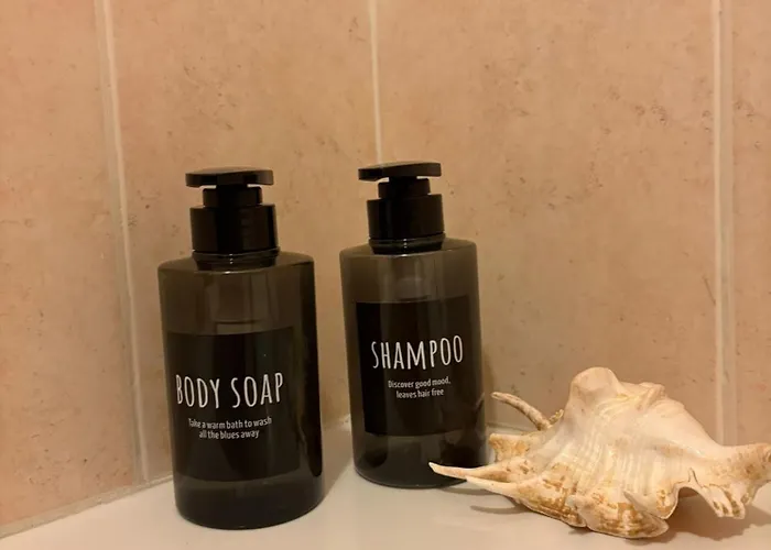 Ferienhaus Skyline15-elegant Panoramic Apartment-metro M1- Only 20 Minutes From Cathedral