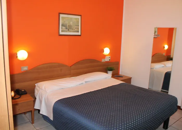 Catalani E Madrid Hotel Milano