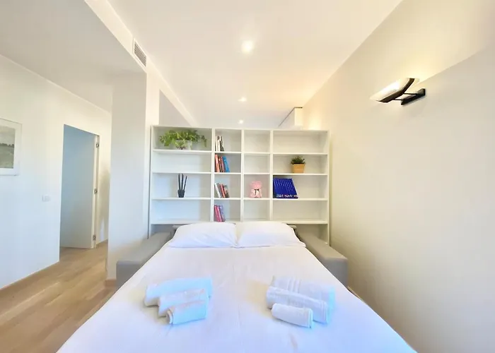 Penthouse With Panoramic Terrace-8 Minutes From The Duomo * Milano