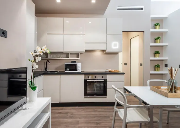 Duomo B - Panoramic Two Bedrooms ミラノ