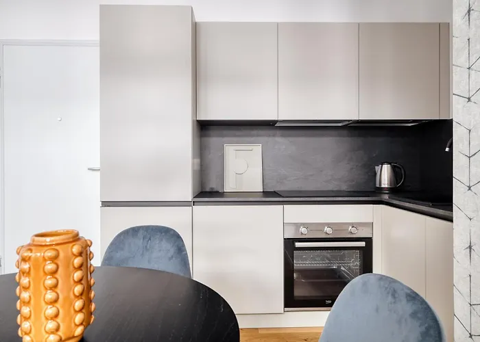 Joivy Modern 1-bedroom Flat In