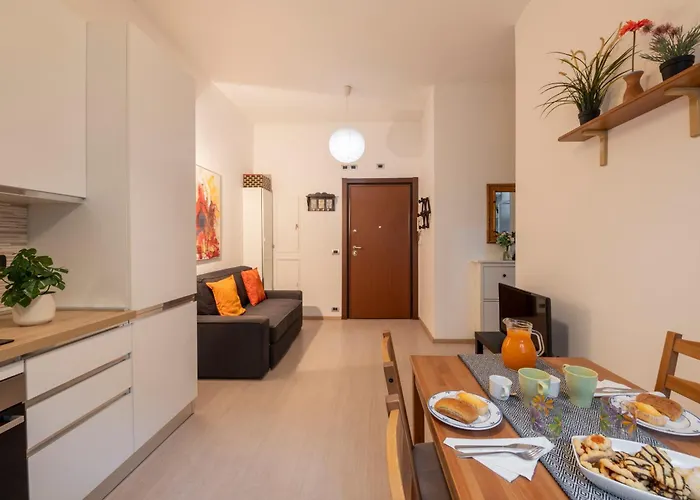 Strambio, 8 - Smart In * Mediolan