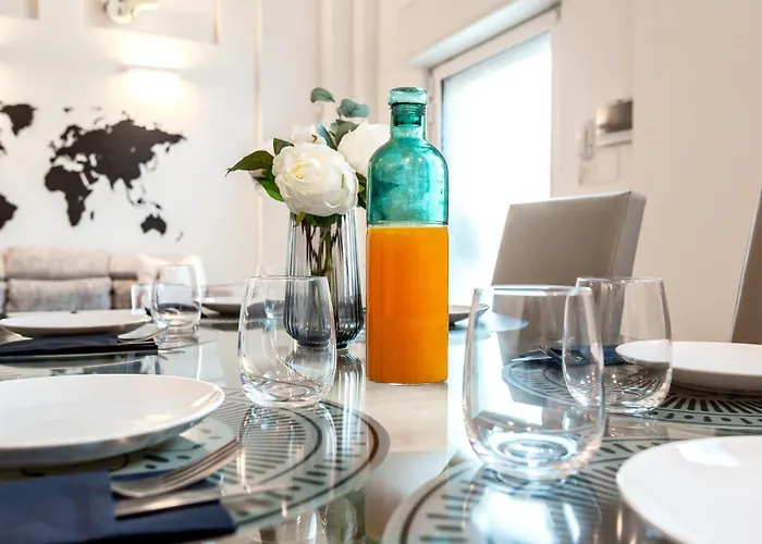 Stayeasy Bernina - Design Loft, Metro And Free Parking Apartmán