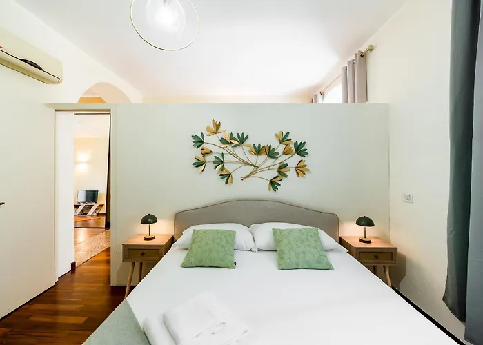 Exclusive Loft With Private Garden In Center At Navigli - 10min To Duomo Apartman *
