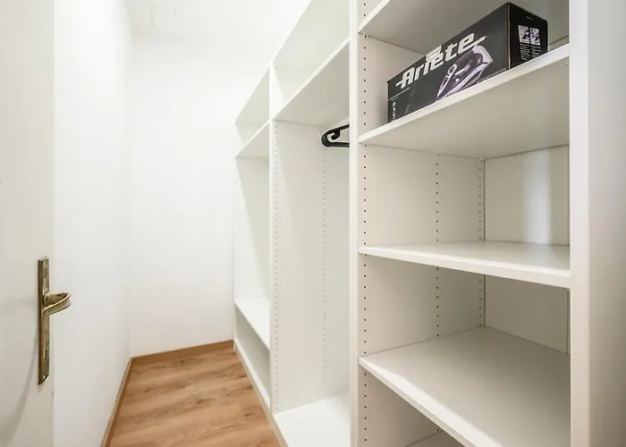 70 Mq Station 100 Mt Apartman