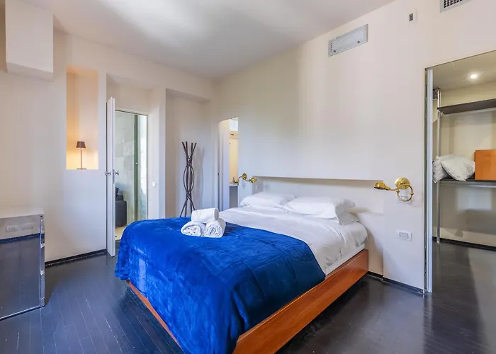 Penthouse With Terraces, Jacuzzi & Garage 米兰