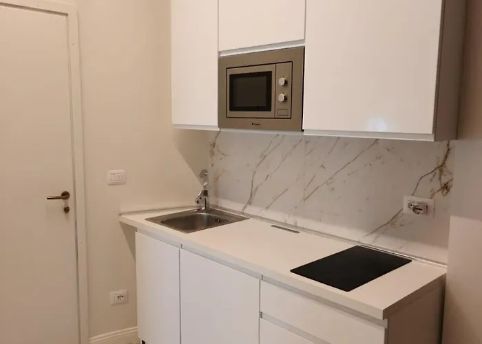 Design In Milan, Metro, Ac And Wifi Apartment Mailand