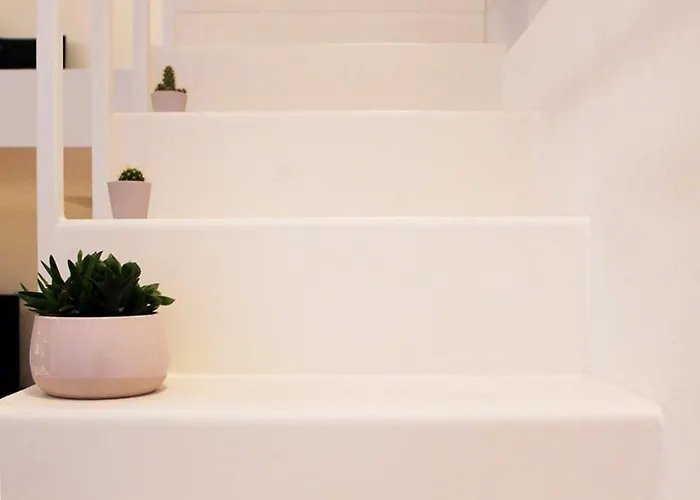 Daire Loft In The Navigli-forum Area With Private Parking