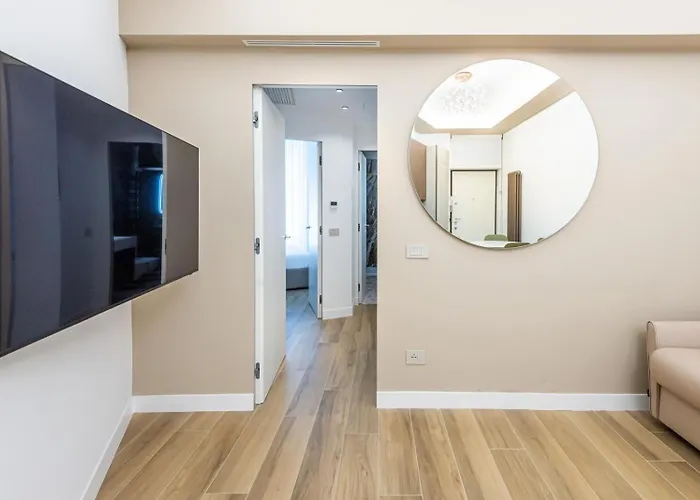 Michelangelo Moscova Golden House * Milan