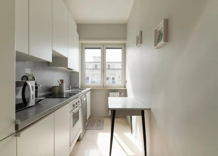 Guesthost - M1 Pagano Comfortable Διαμέρισμα