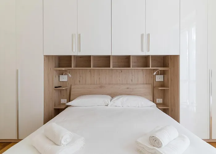 Guesthost - Cici House Mm2 Piola