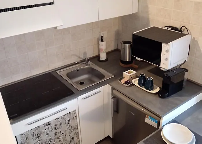 Domus Cassinis Metro And Trains At Your Doorstep Apartament *