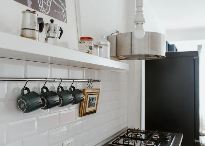 Guesthost - Mecenate Bright Milánó