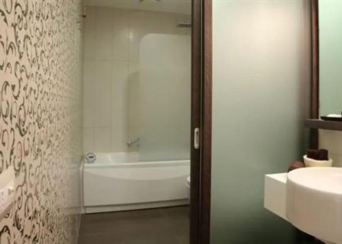 Tiziano - Gruppo Mini Hotell 4*