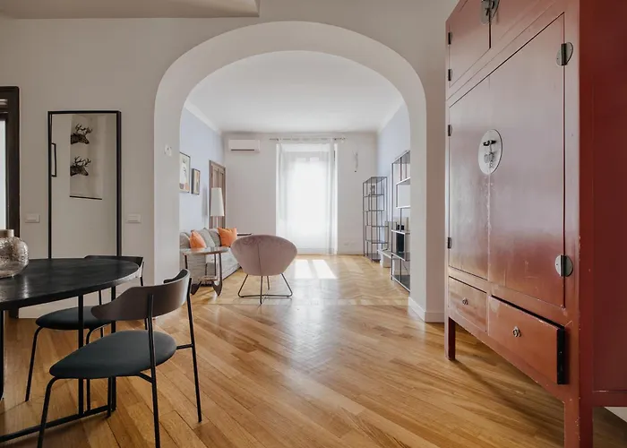 Apartmán Your Sunny Getaway In Porta Venezia Dist... *