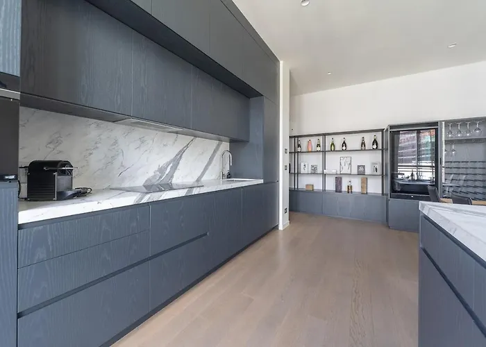 The Urban Nest - Elegante E Moderno 2 Stanze Apartment *