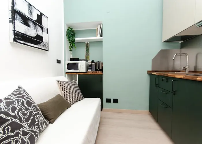 Corso Chic Street, Porta Garibaldi, Stazione Centrale, Nel Cuore Della Di