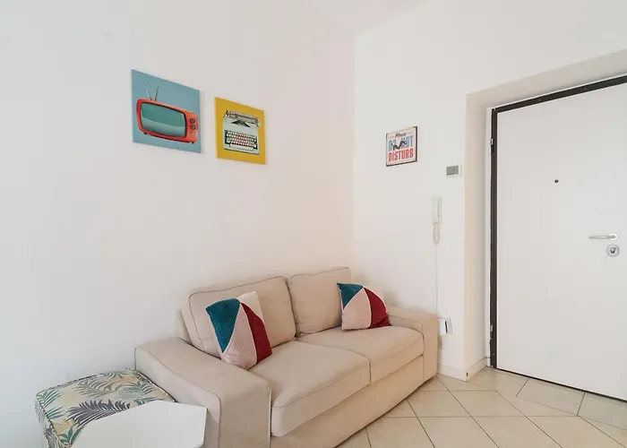 Repubblica - Filzi - Moderno Bilocale * Milaan