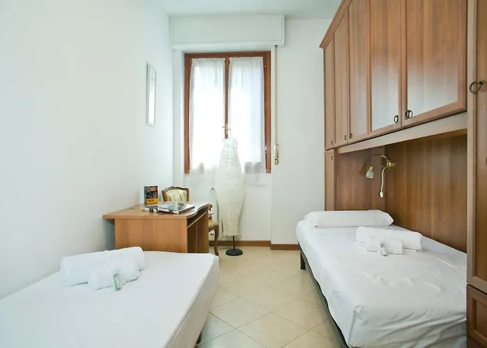 Cozy 5 Posti Letto - 15 Minuti Dal Duomo - Metro M1 A 4 Minuti - Ac - Wifi - Netflix Milan