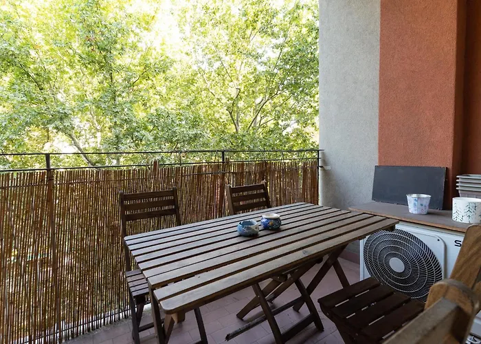 Guesthost - Modern Lancetti Апартаменты *