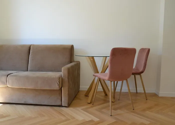 Daire Stylish Flat Porta Romana E Bocconi