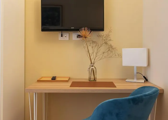 Designer In A Unique Setting Near M2 - Berra 10 Daire Milano