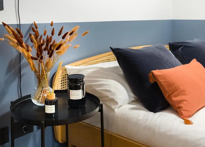 Design Of Wood & Charm Milán