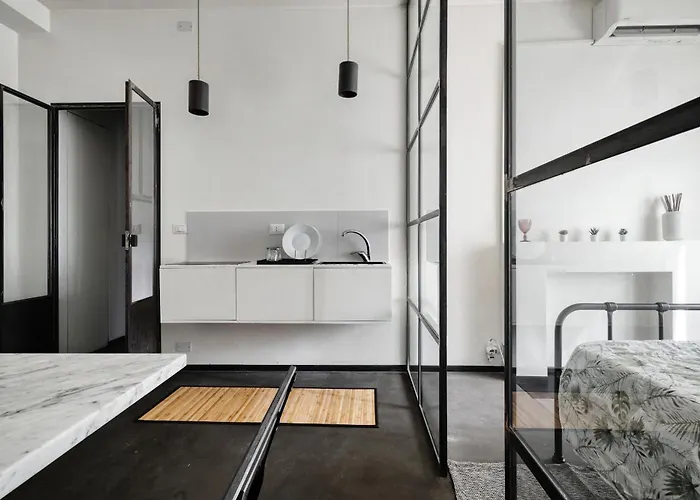 Apartment Minimal Chic Near Milan