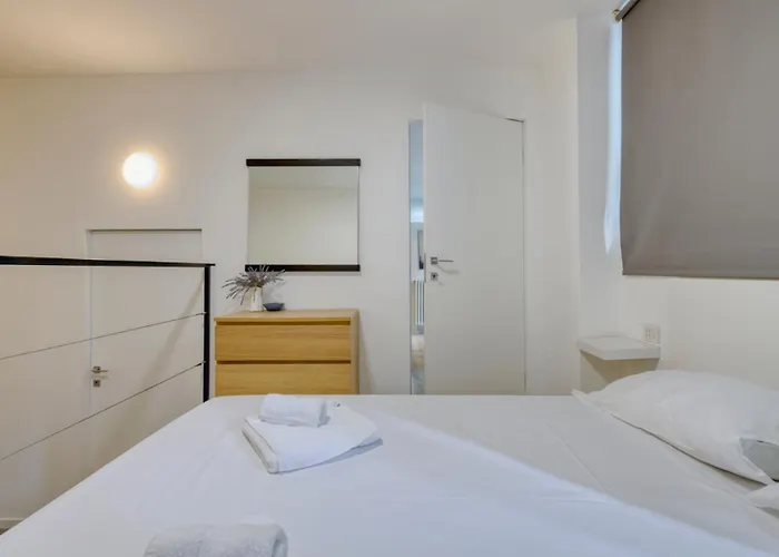 I-host - Maffei 20 아파트 *