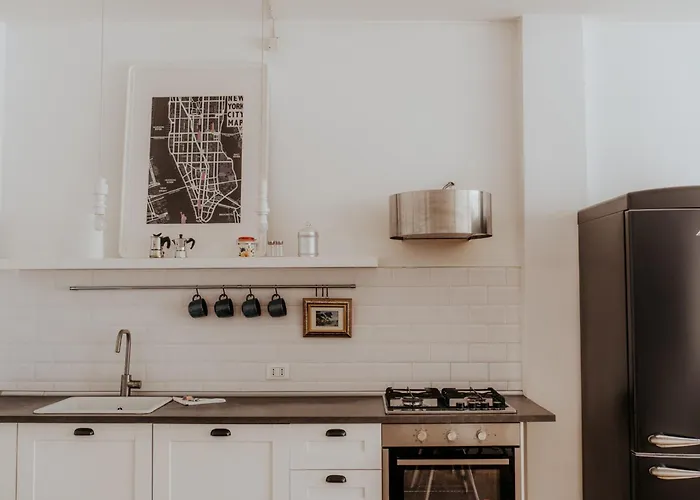 Guesthost - Mecenate Bright