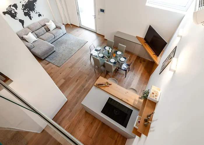 Stayeasy Bernina - Design Loft, Metro And Free Parking Apartmán