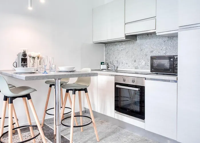 Easylife - - Soperga 44 Pt - Milánó