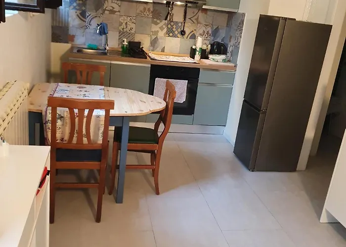 Gorla House Accogliente Vicino Metro 1