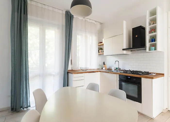 Апартаменты Guesthost - Modern Lancetti