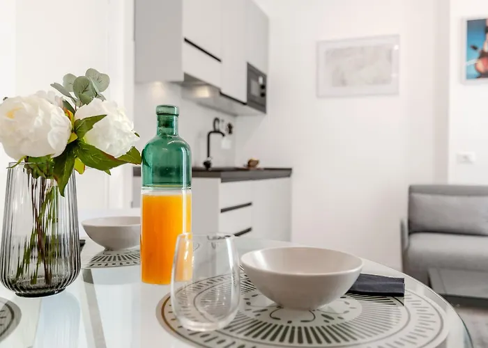 Stayeasy Crivelli - Stylish Studio, Duomo Walking Appartement Milan