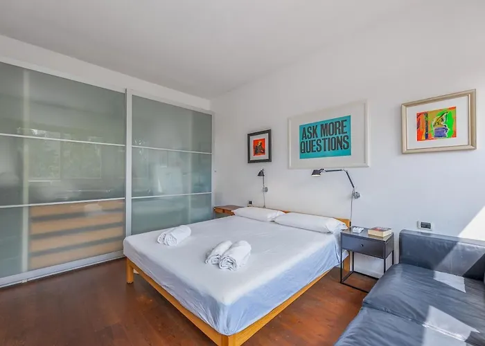 Parking, 2 Min To Metro, 8 Min To Rho Fiera, Air Conditioning 밀라노