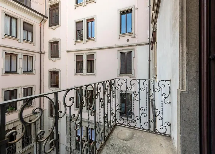 Sempione12-elegante Bilo With Balcony - B Appartamento