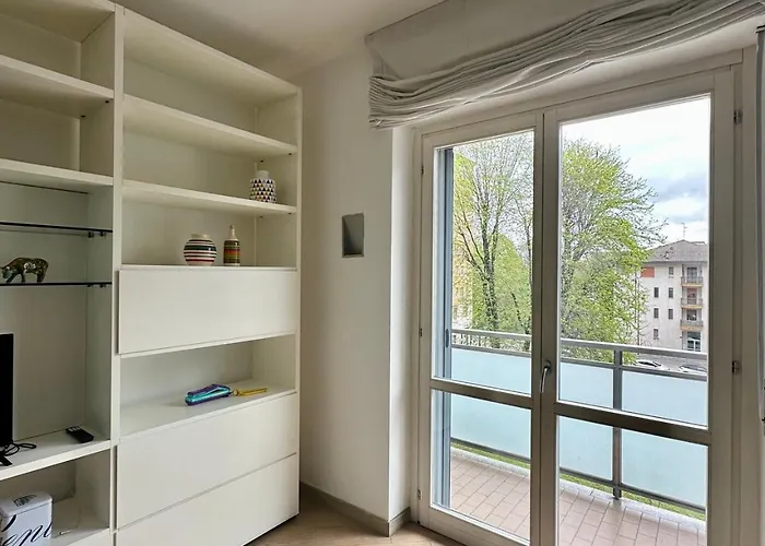 Oasis Of Design Fair, Polimi, S Siro, * Milán