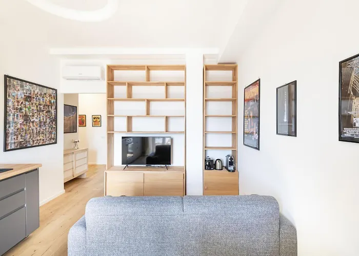Easylife - - Sammartini 35 - Apartmán *